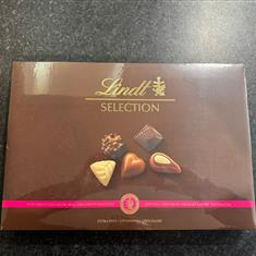 Lindt Selection Assorted Chocolate Box 427g