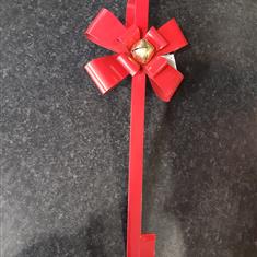 Red Bow Metal Wreath Hanger