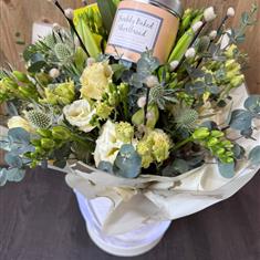 Cameo and Lace Tall Hat Box Gift Set