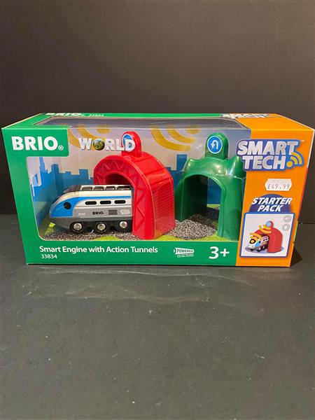 BRIO Smart Engine With action Tunnels 33834