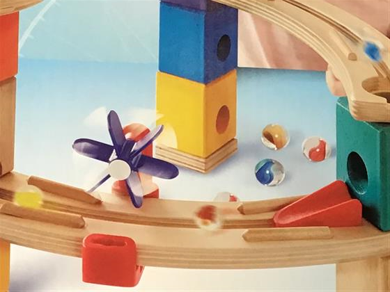 Quadrilla Marble Run Race to the Finish E6021